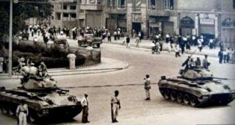 همیاری مردم در مسیر پیروزی انقلاب